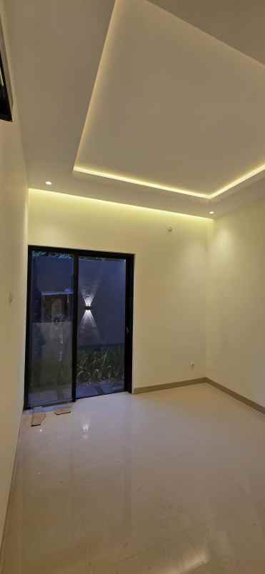 rumah dijual type mezanine di jl kaliurang km 10 jogja