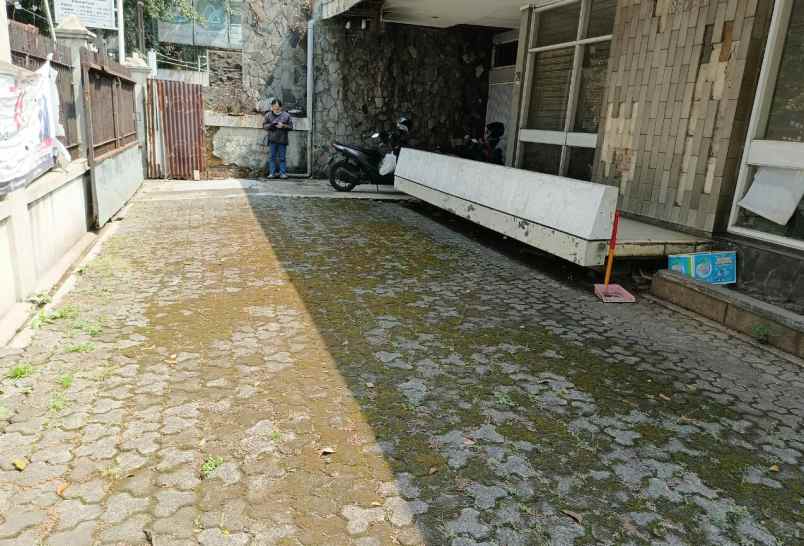 rumah hitung tanah pusat kota mainroad pasirkaliki