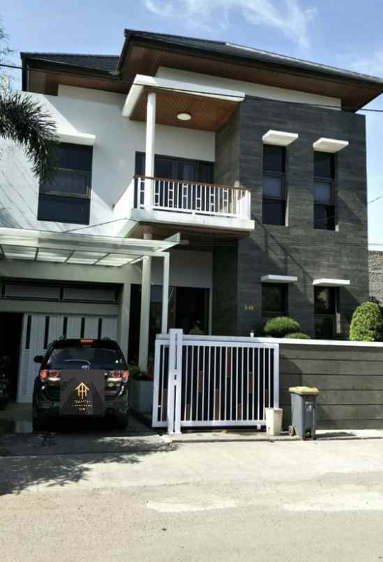 rumah hook semi furnish strategis di perumnas karawang