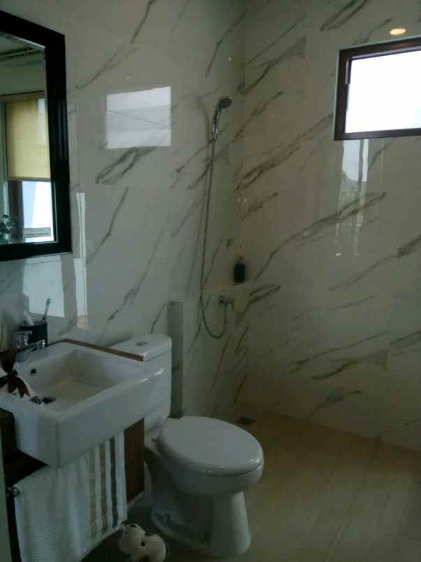 rumah jalan raya kodau