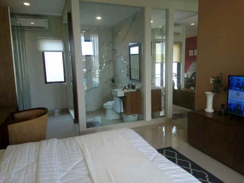 rumah jalan raya kodau