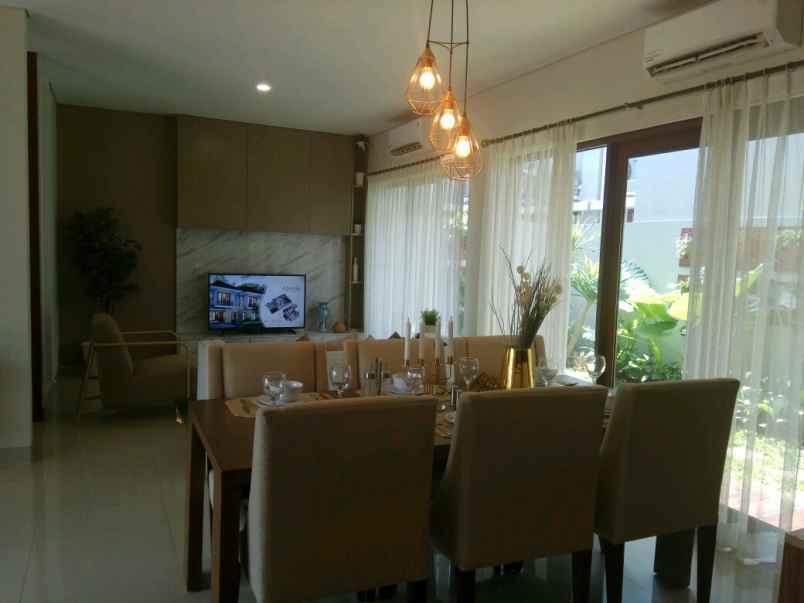 rumah jalan raya kodau