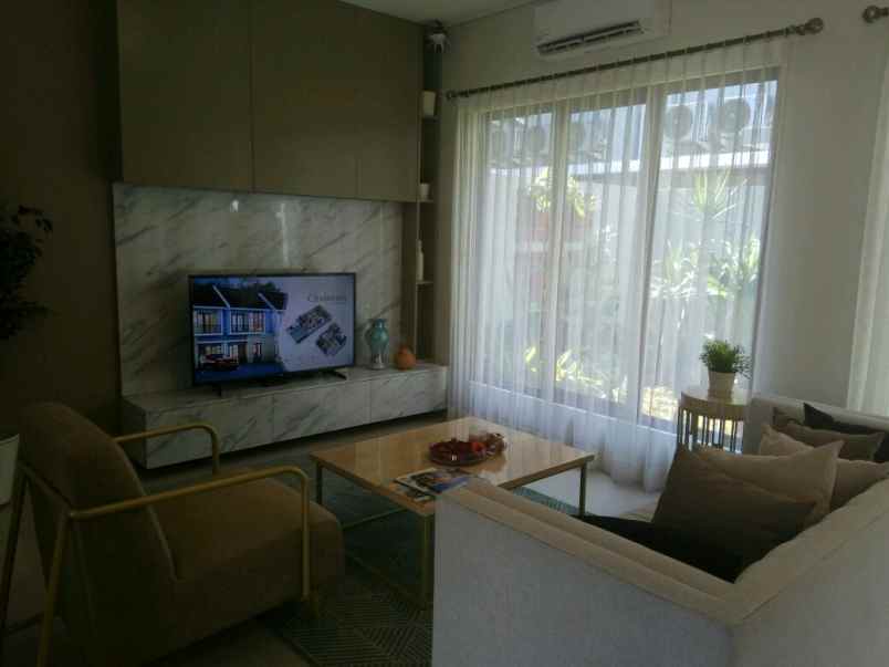 rumah jalan raya kodau