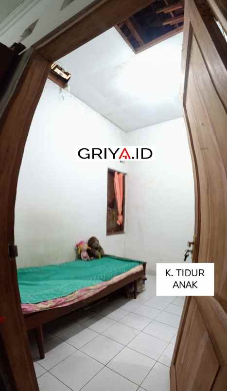 rumah jl imogiri timur