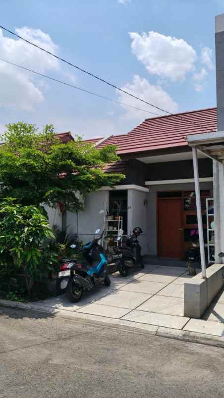 rumah komplek ambrapura