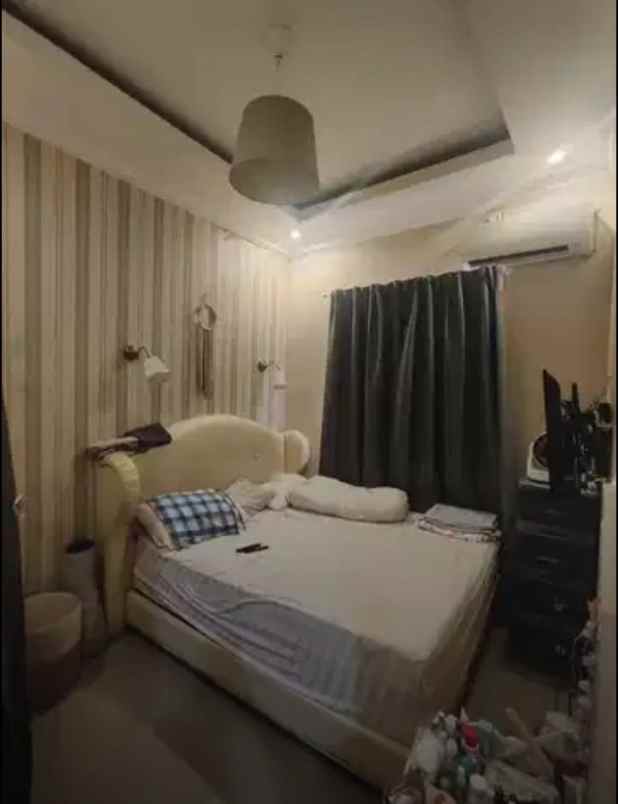 rumah komplek pondok cipta