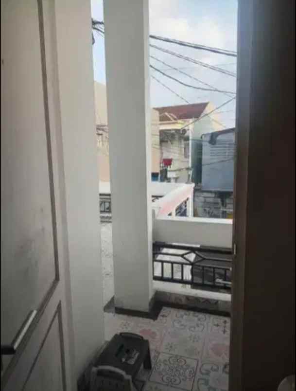 rumah komplek pondok cipta