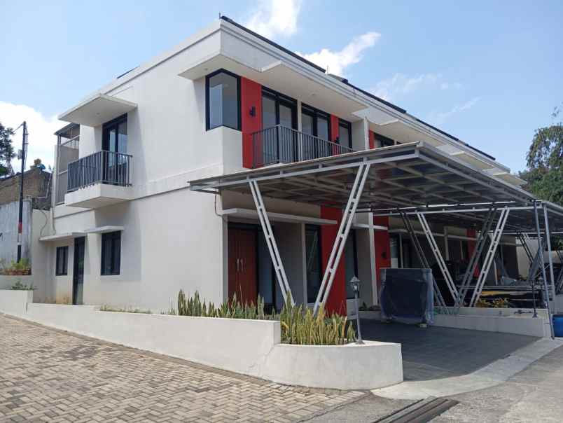 rumah komplek sariwangi hook one gate system view asri