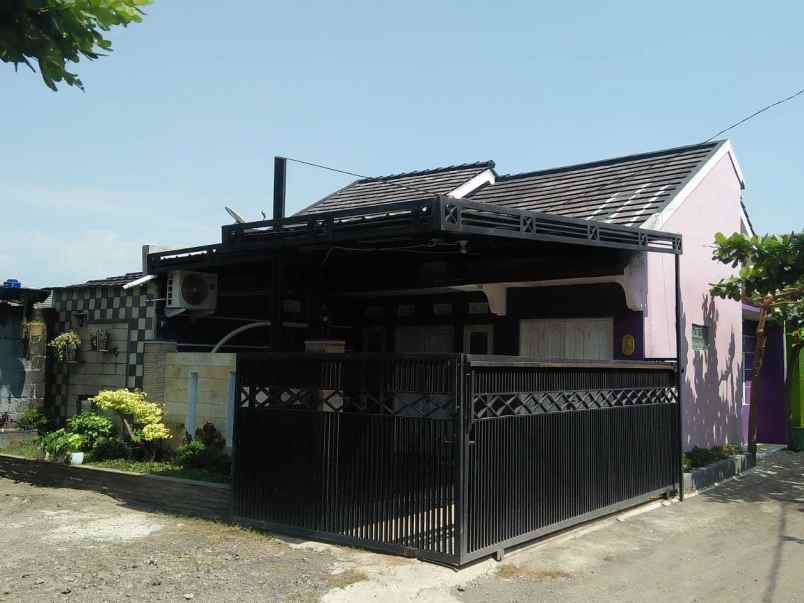 rumah komplex tipe cluster siap huni