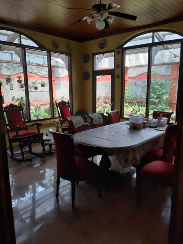 rumah mewah 2 lantai tanah luas di jagakarsa jaksel