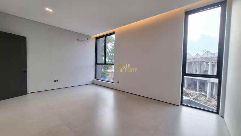 rumah mewah arsitektur cantik di fortunia residence