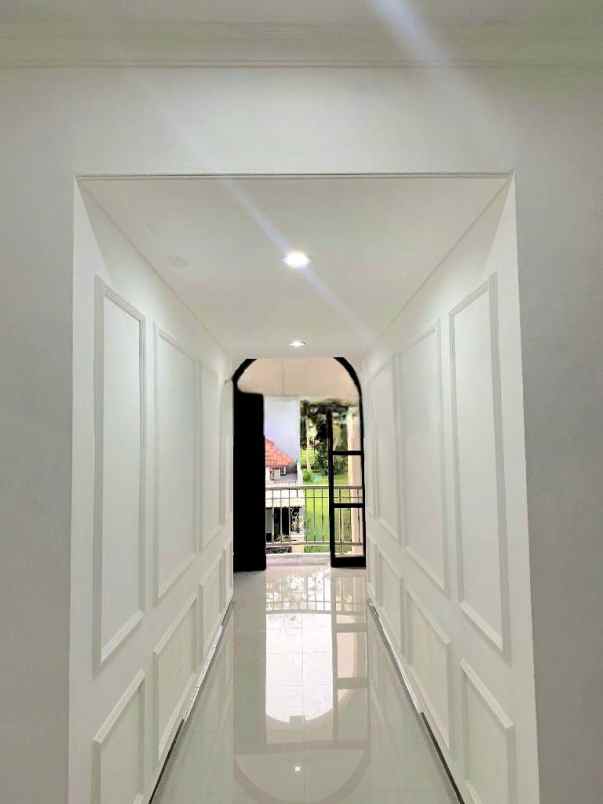 rumah mewah modern minimalis lokasi graha golf araya