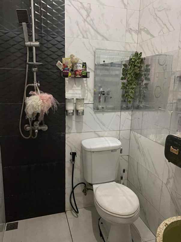 rumah mewah satu lantai di cluster tembalang semarang