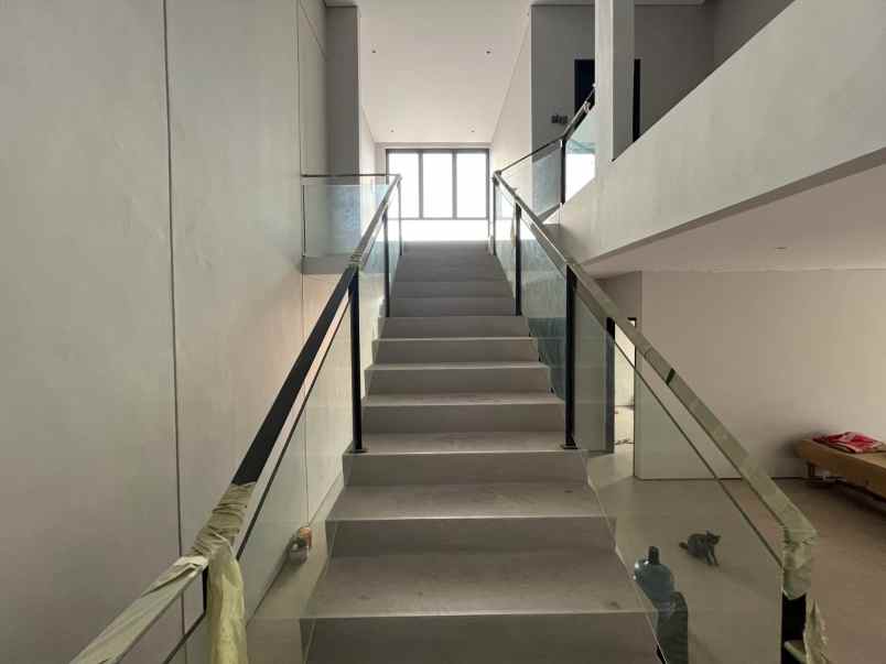 rumah mewah siap huni di cluster fortunia residence