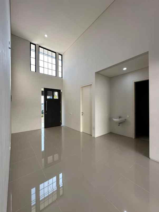 rumah mewah siap huni lokasi citraland tidar