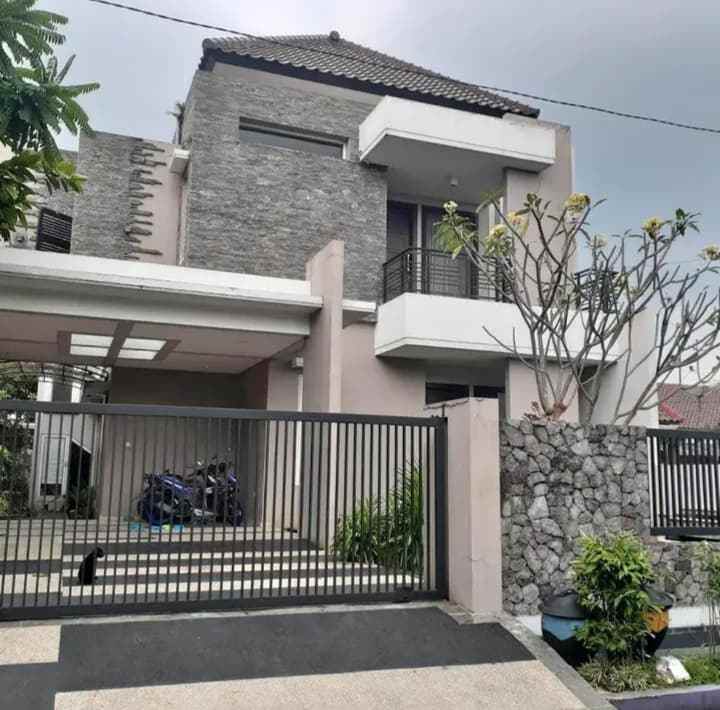 rumah mewah siap huni lokasi di suhat