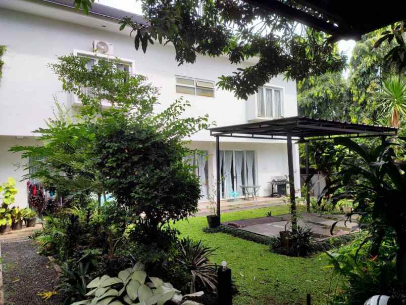 rumah mewah taman asri pamulang tangerang selatan