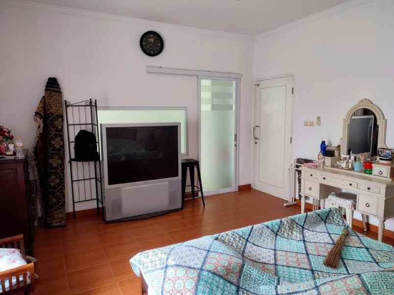 rumah mewah taman asri pamulang tangerang selatan