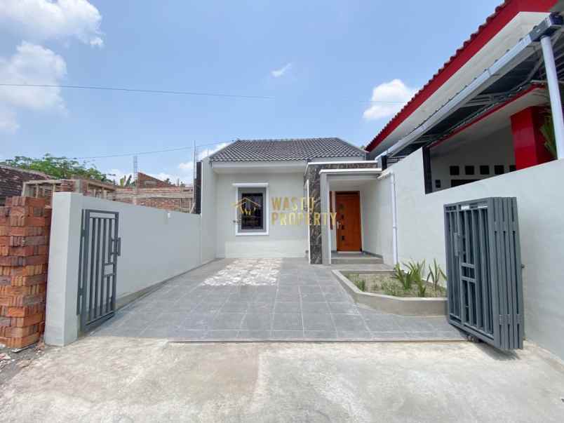 rumah minimalis siap huni di berbah dekat jogja solo