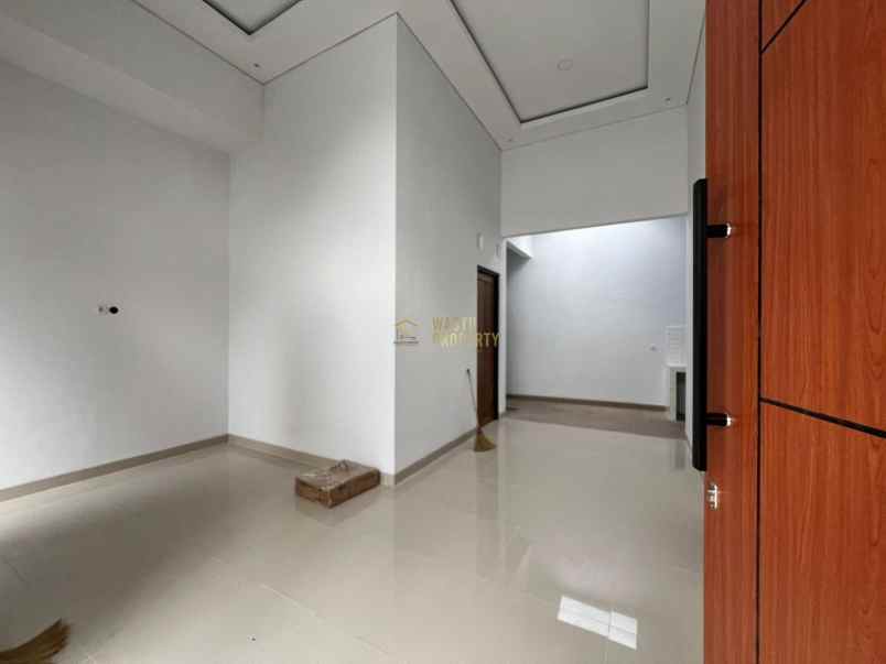 rumah modern dalam cluster dekat rsiy pdhi