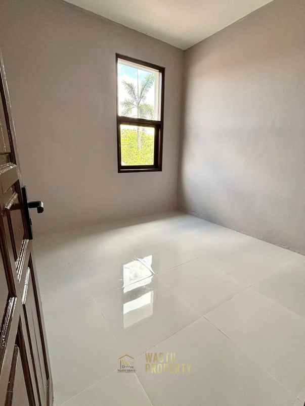 rumah modern dekat fasilitas umum di berbah sleman