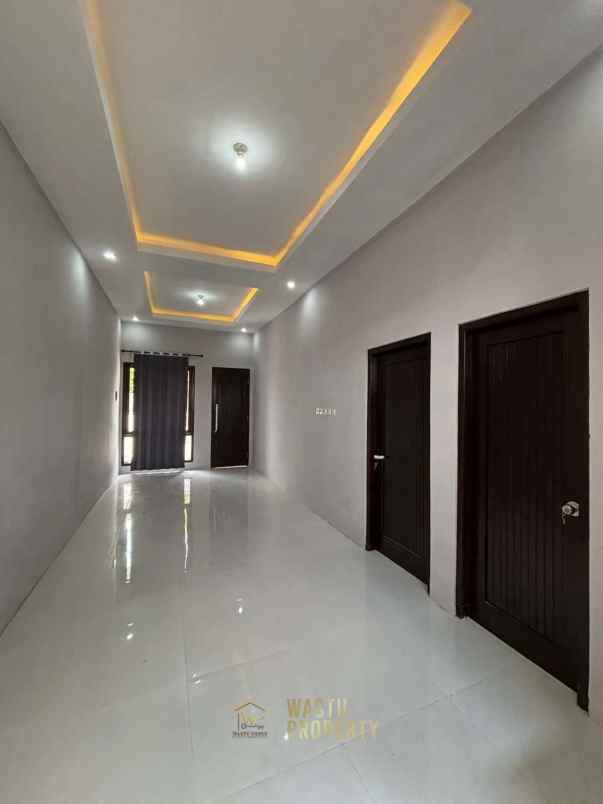 rumah modern dekat fasilitas umum di berbah sleman