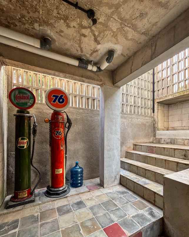 rumah modern industrial design di veteran bintaro