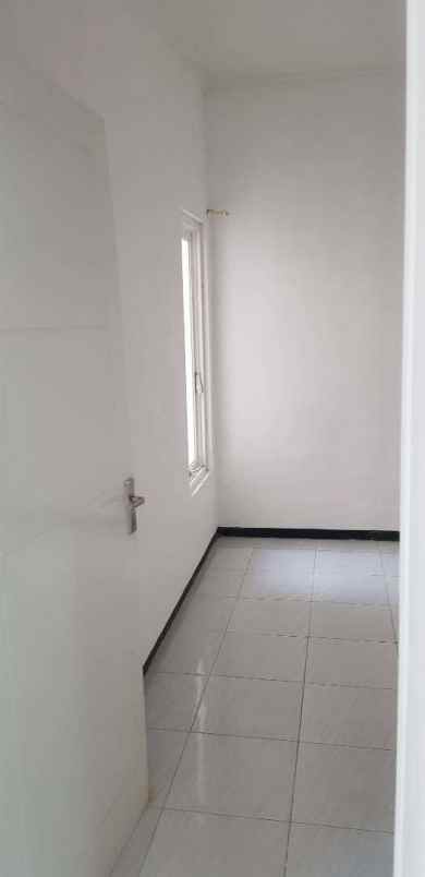 rumah modern siap huni di beji kota batu