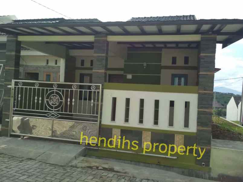 rumah moh noh nur leuwiliang