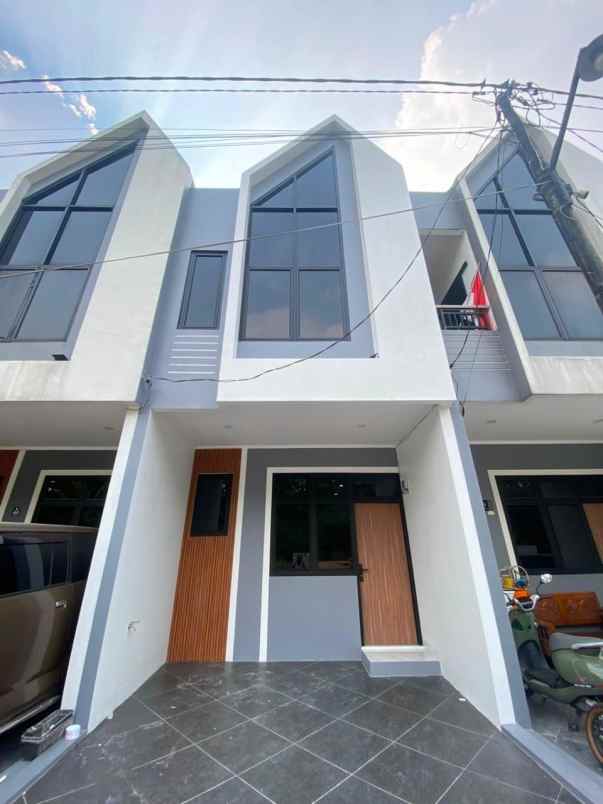 rumah murah 2 lantai di cilodong depok dekat kostrad
