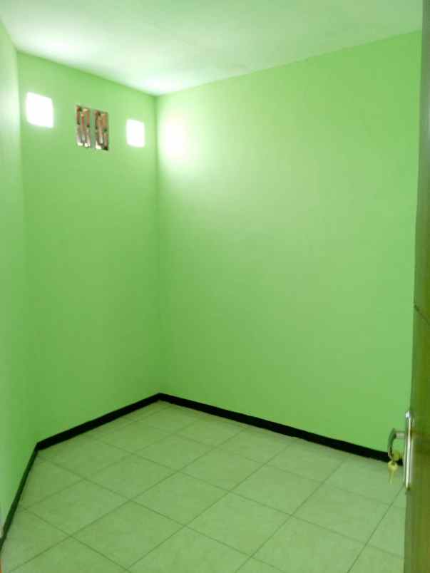 rumah murah 2 lantai siap huni lokasi strategis