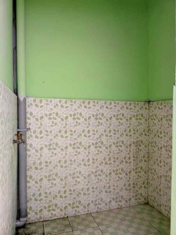 rumah murah 2 lantai siap huni lokasi strategis