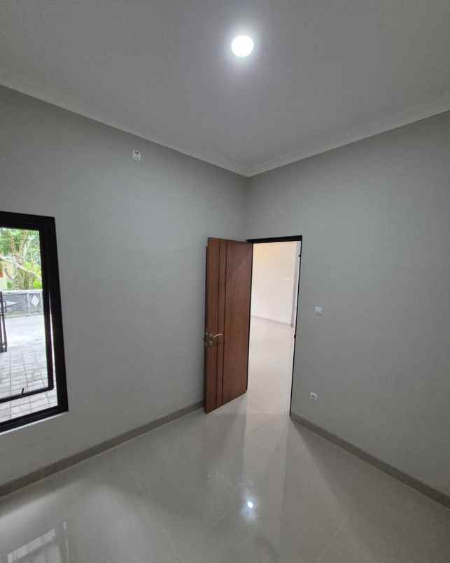 rumah murah desain cantik 8 menit ke sleman city hall