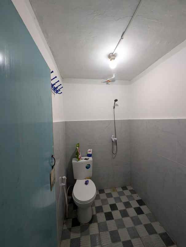 rumah murah second dalam perumahan di ciherang depok