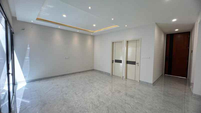 rumah new gress woodland citraland surabaya barat