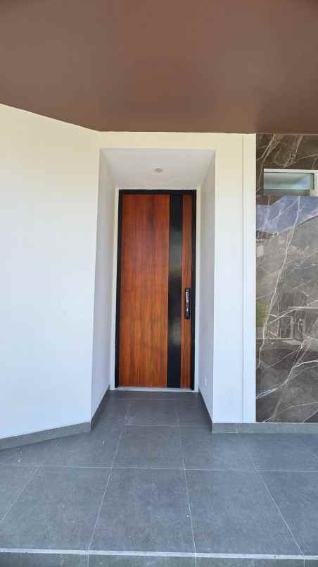 rumah new gress woodland citraland surabaya barat