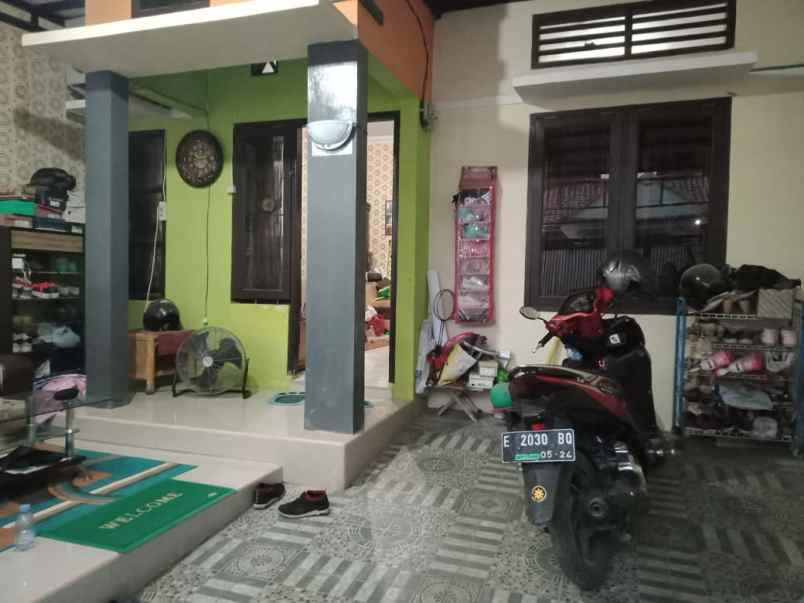 rumah perum type cluster siap huni