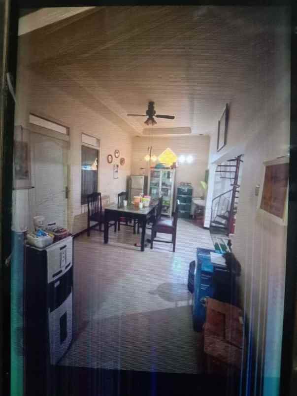 rumah rungkut permai hadap timur