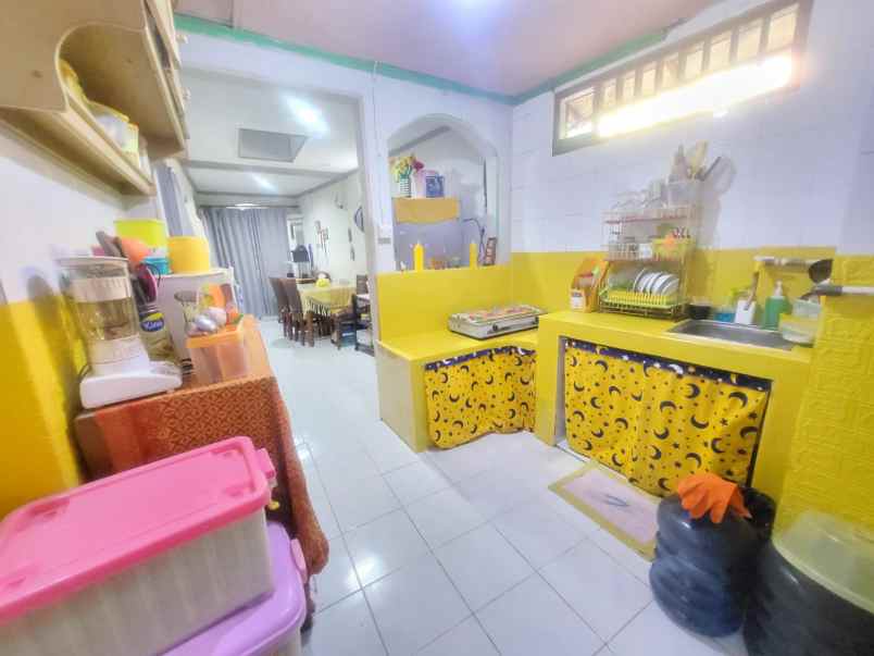 rumah sangat strategis di pusat kota jakarta