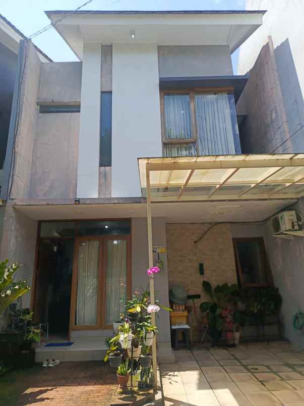 rumah second dalam cluster di jagakarsa jaksel