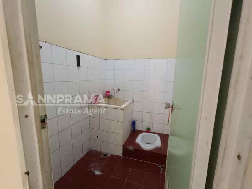 rumah second tanah luas sawangan permai depok