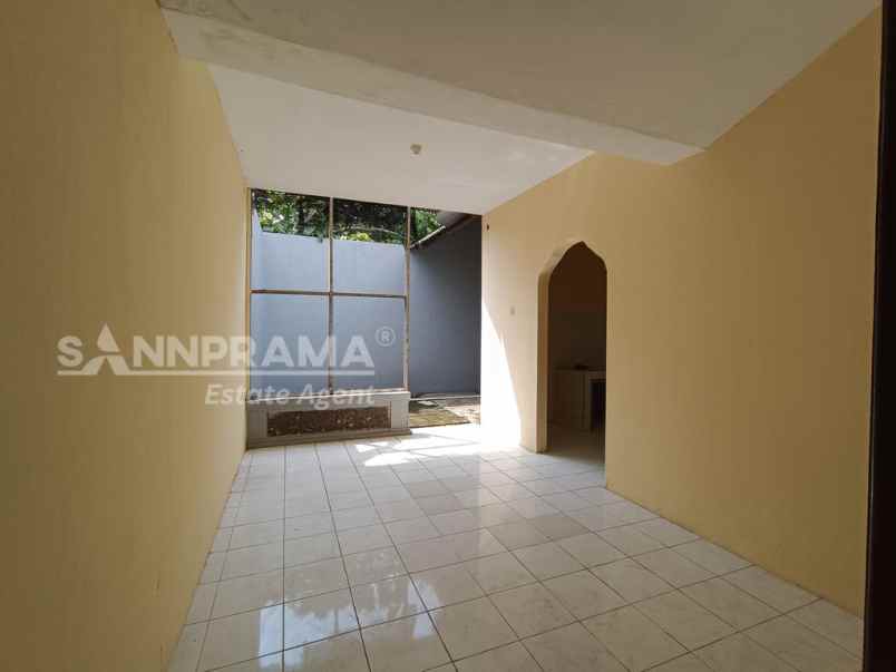 rumah second tanah luas sawangan permai depok
