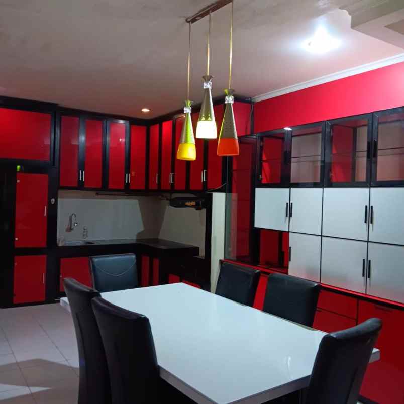 rumah secondary semi furnished di kota wisata