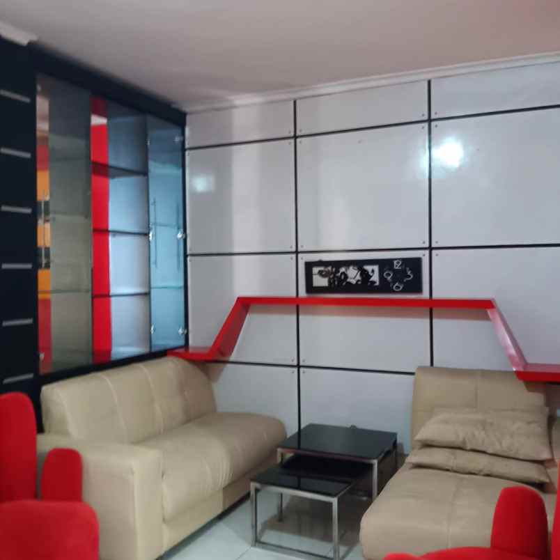 rumah secondary semi furnished di kota wisata