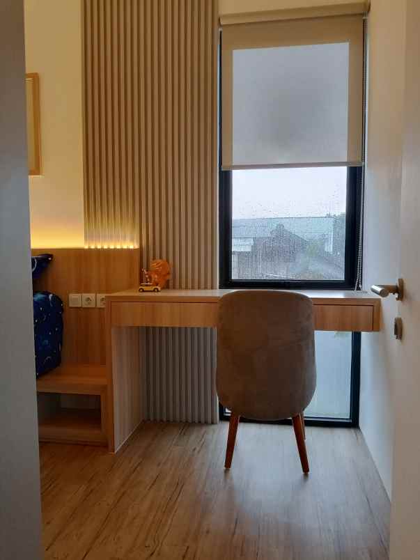 rumah selangkah ke jakarta