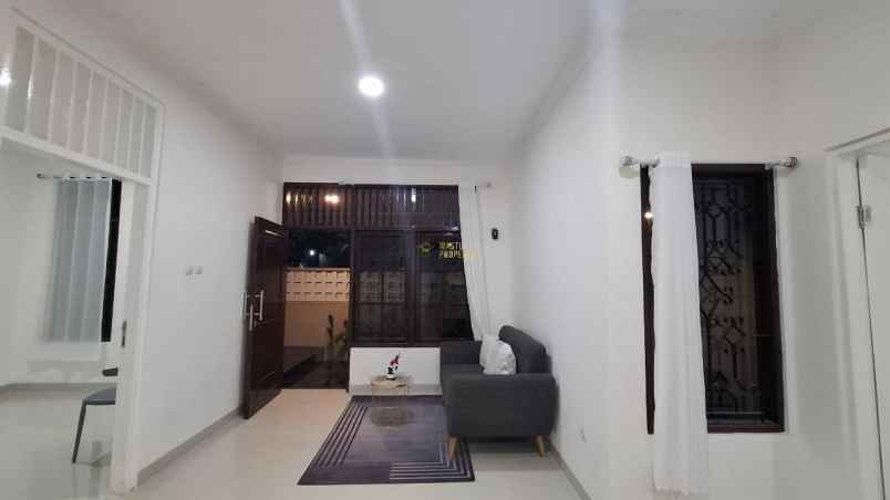 rumah siap huni dalam perumahan di dekat condong catur