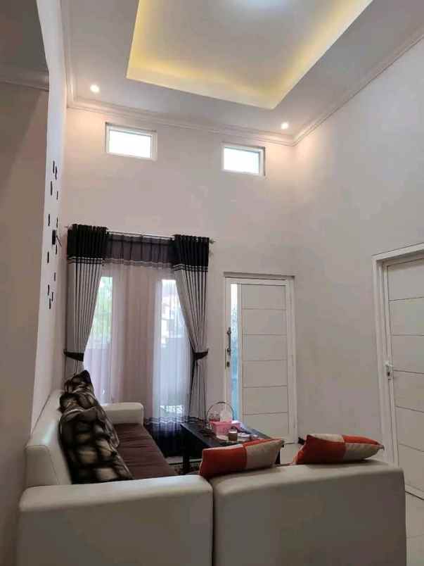 rumah siap huni dekat taman rekreasi sengkaling