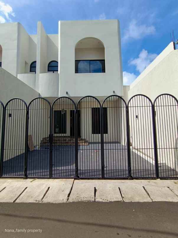 rumah siap huni di kelapa dua kebon jeruk jakbar