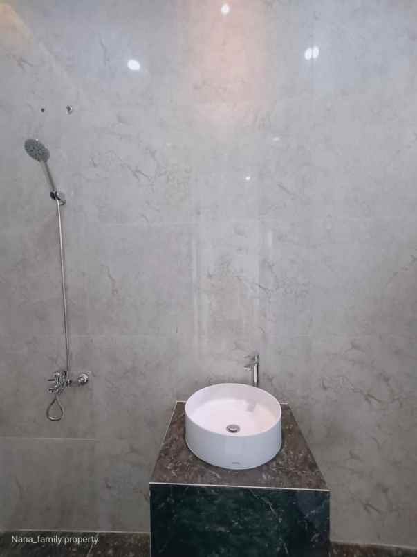 rumah siap huni di kelapa dua kebon jeruk jakbar