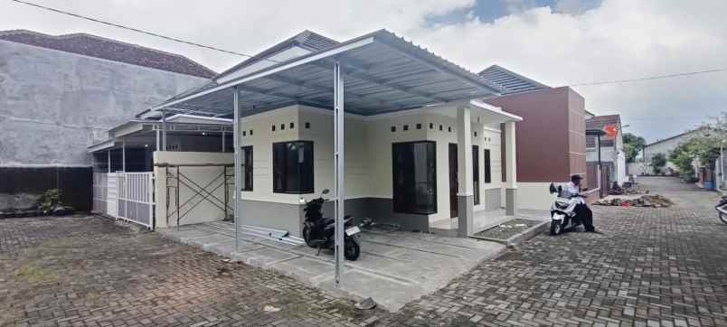 rumah siap huni di sewon dekat kampus isi yogyakarta